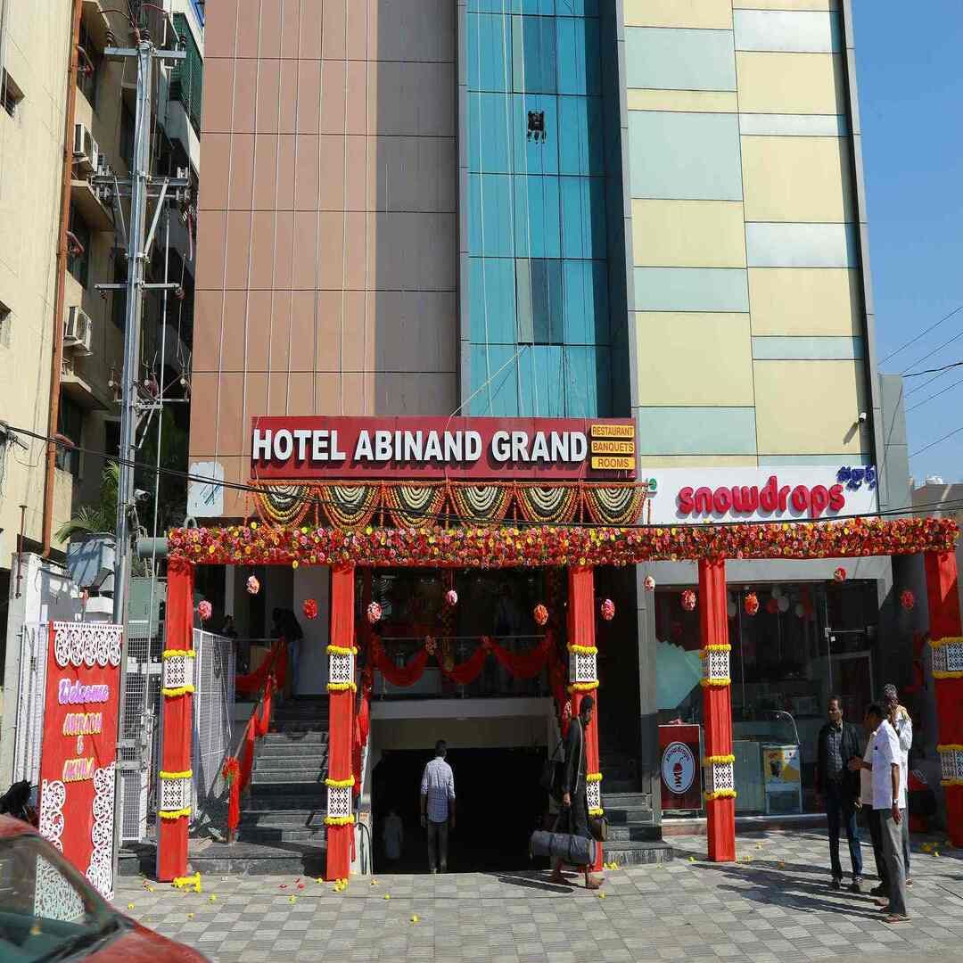 undefined Hotel Abinand Grand 8