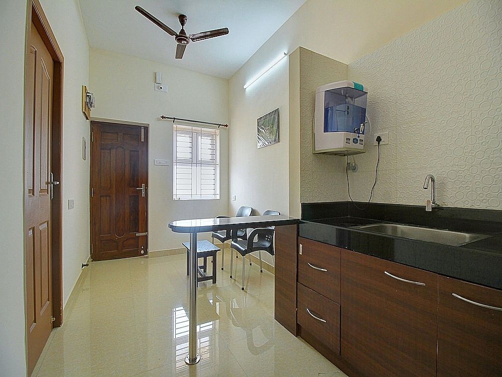undefined OYO 12798 Soundaryam Apartments 6