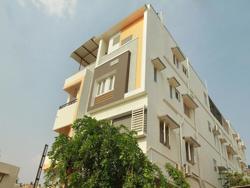 undefined OYO 12798 Soundaryam Apartments 2