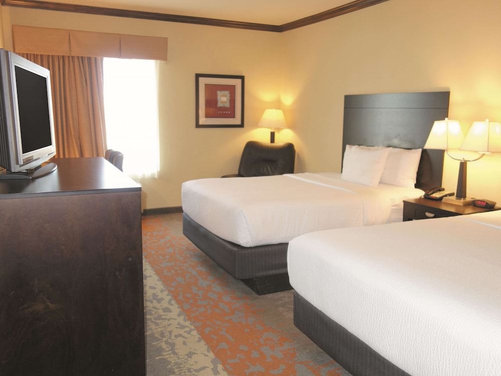 Room, 2 Queen Beds, Non Smoking