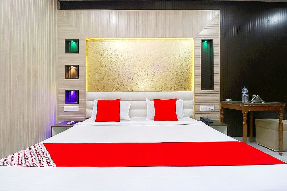 OYO 41743 Hotel Silver Double or Twin Room 6