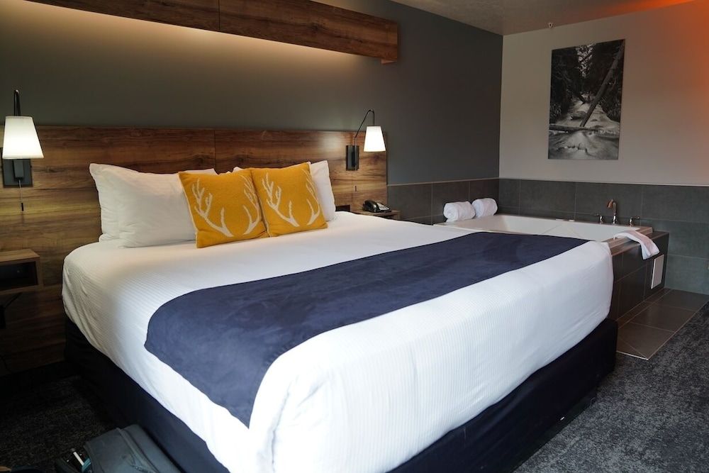 Hotel Ruby Ponderay/Sandpoint Junior Suite, 1 King Bed 2