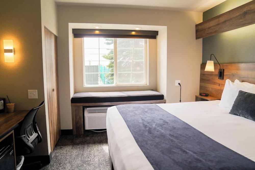 Hotel Ruby Ponderay/Sandpoint ADA Accessible Room, 1 King Bed 2