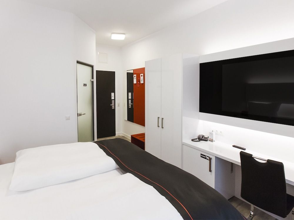 DORMERO Hotel Hannover – Langenhagen Airport Standard Double Room 3