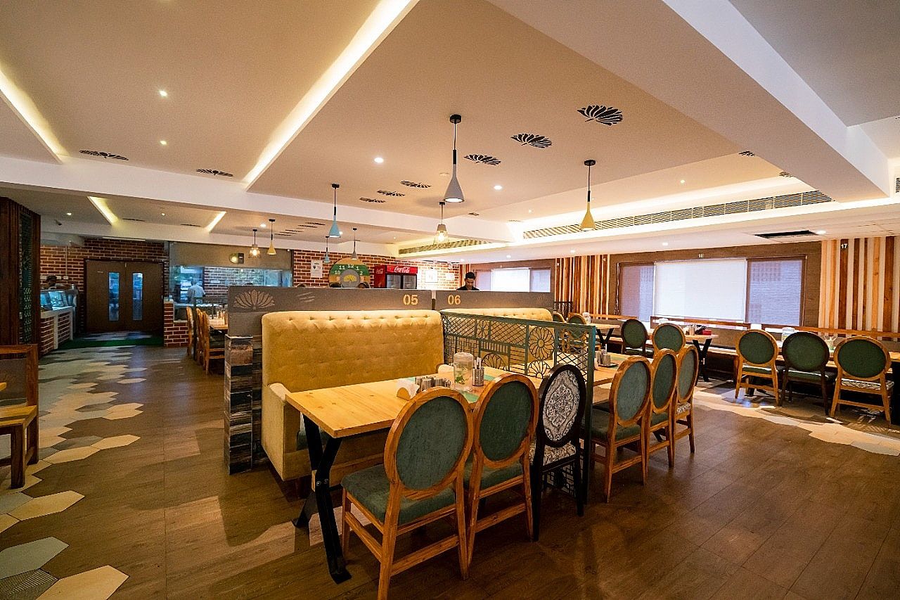 Food & Dining
