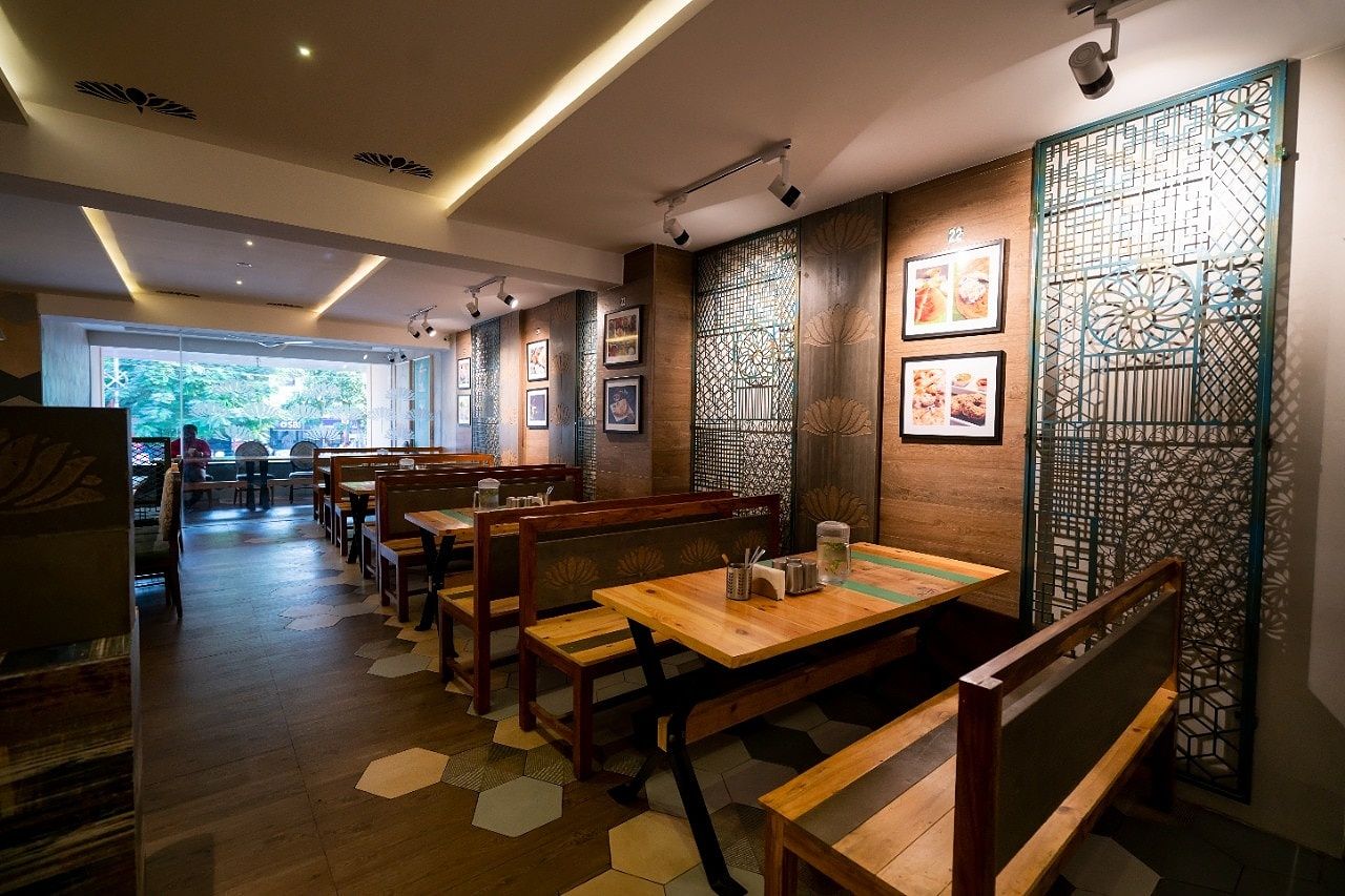 Food & Dining