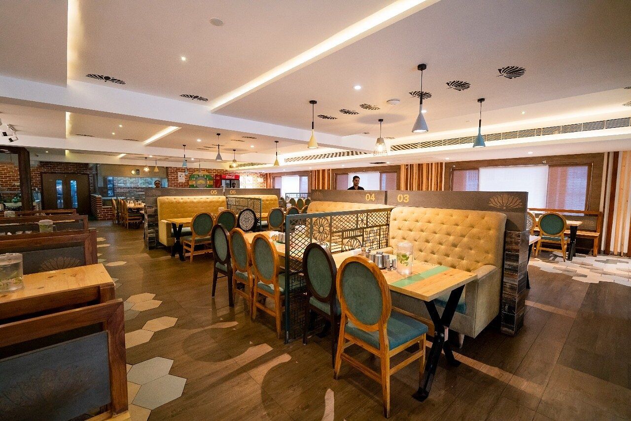 Food & Dining