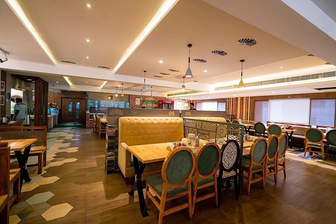 Food & Dining