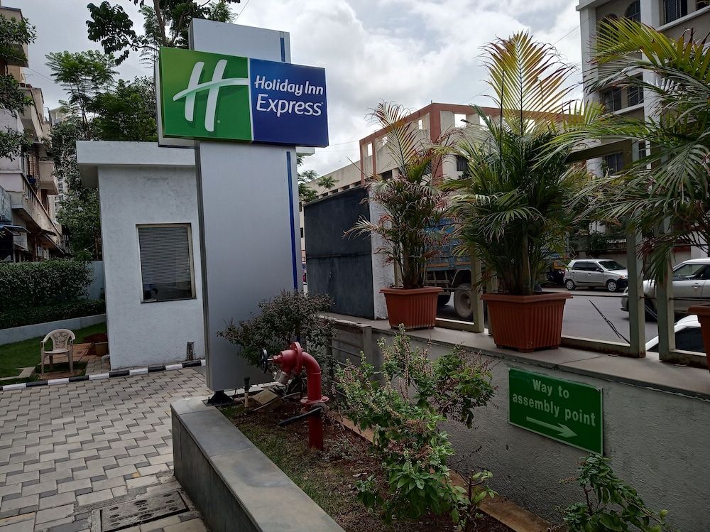undefined Holiday Inn Express Pune Pimpri, an IHG Hotel 6