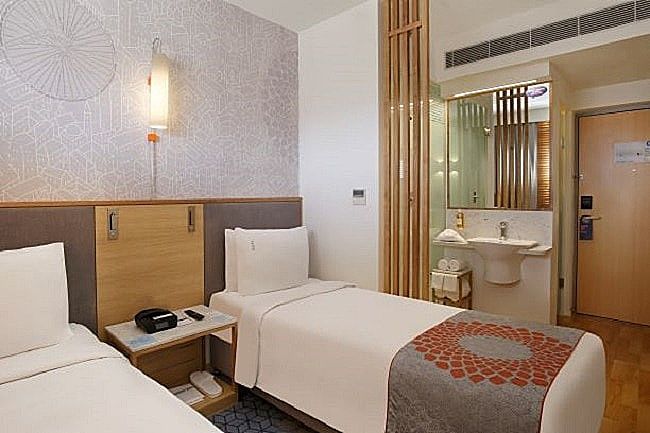 Holiday Inn Express Pune Pimpri, an IHG Hotel Standard Room, 1 Queen Bed 7