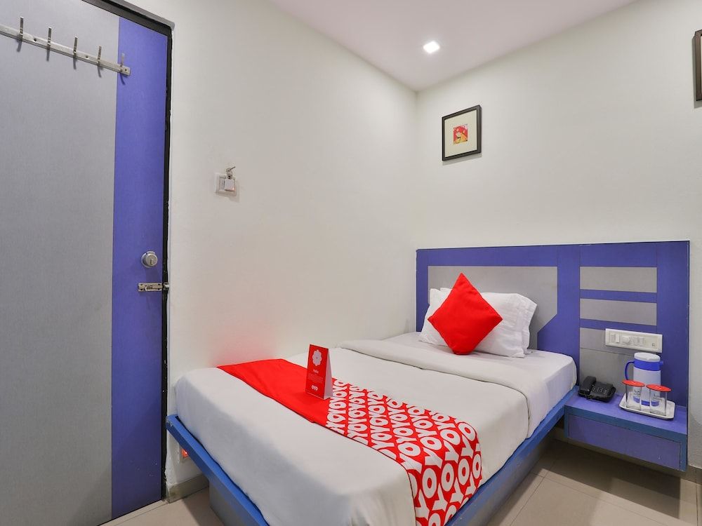 undefined OYO 13398 Hotel Relish 7