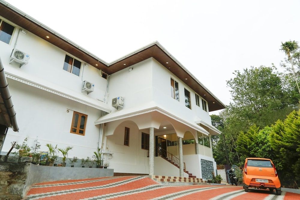 undefined OYO 7966 Laacienekkas Valley Resort 6