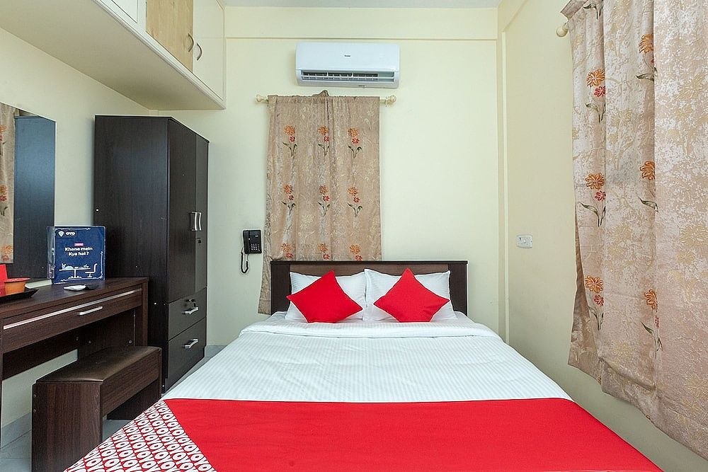 OYO 23081 Little Stay Service Apartments Double or Twin Room 16