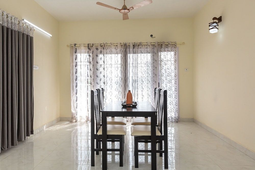 undefined OYO 23081 Little Stay Service Apartments 4