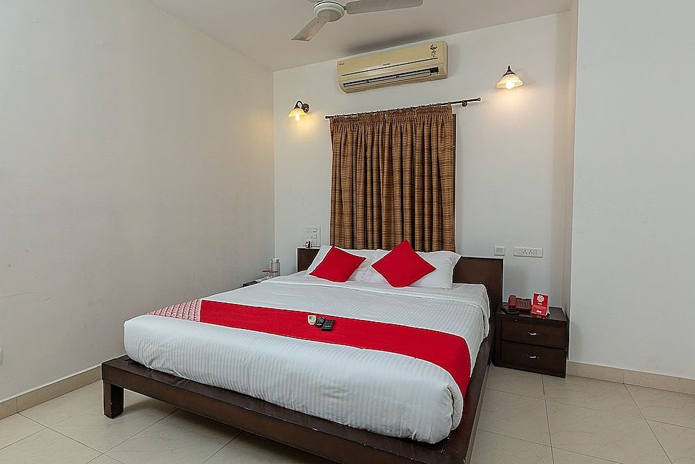 OYO 23202 Cute Orange Service Apartments Double or Twin Room 7
