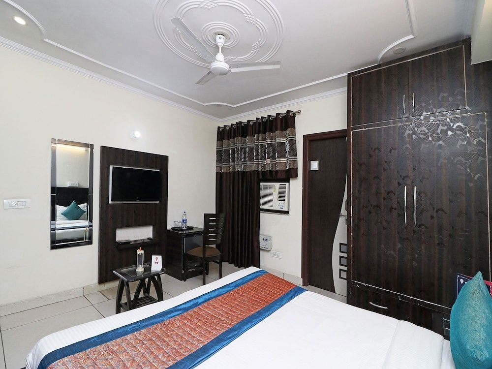 undefined OYO 5258 Ronak Guest House 7
