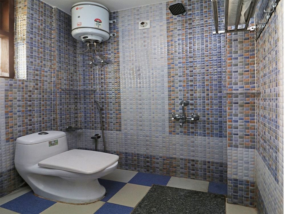 OYO 5258 Ronak Guest House Double or Twin Room 14