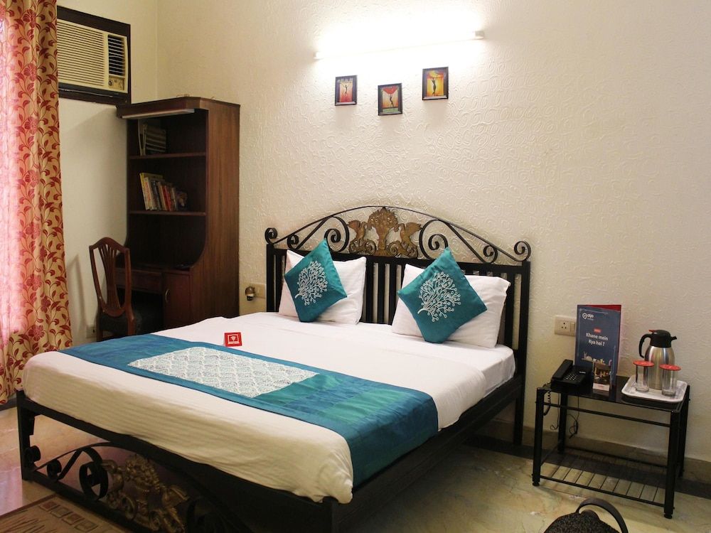 OYO 2256 Hotel Excellency Double or Twin Room 3