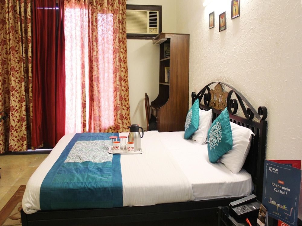 OYO 2256 Hotel Excellency Double or Twin Room 4