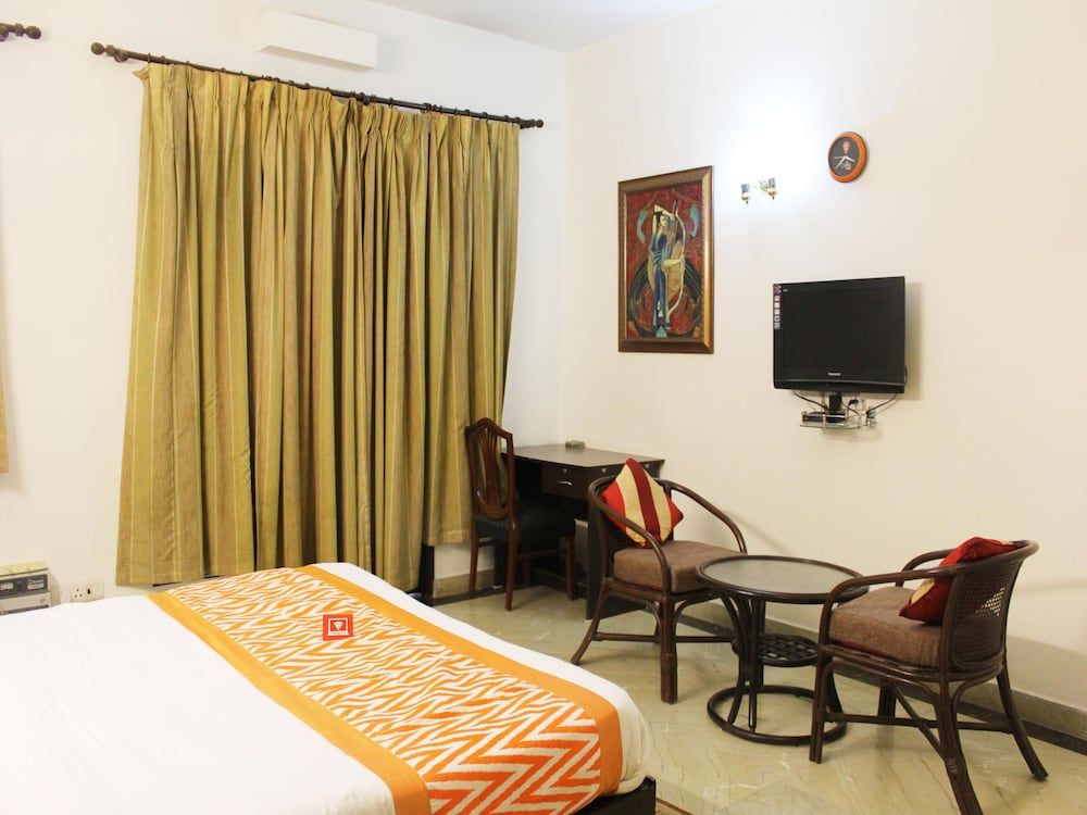 OYO 2256 Hotel Excellency Double or Twin Room 11