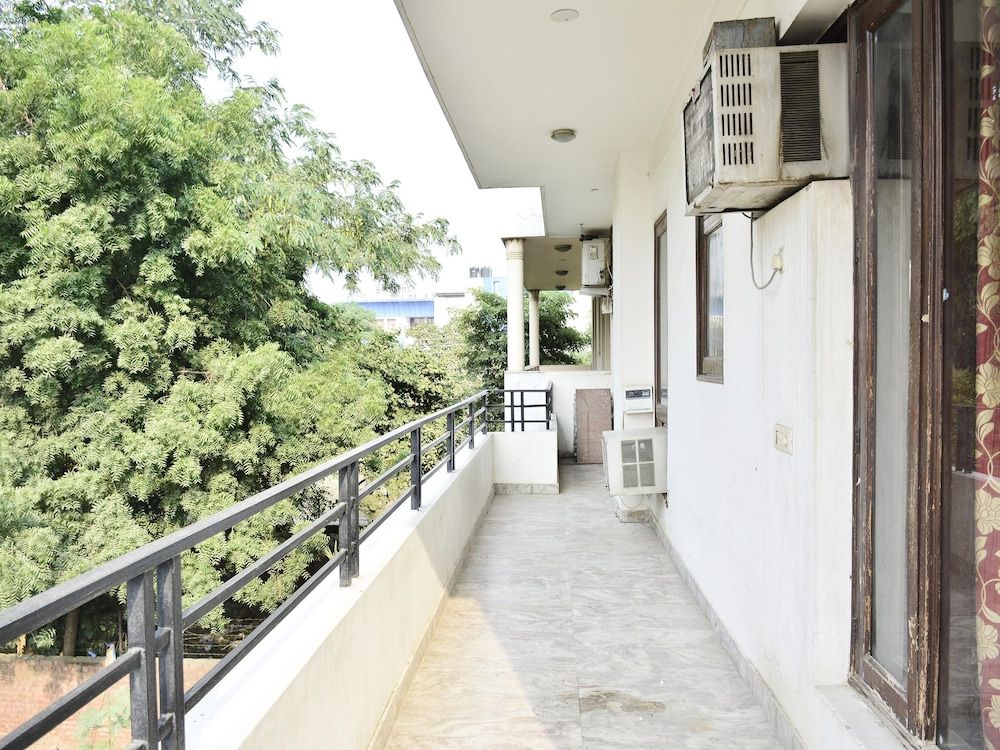 OYO 2256 Hotel Excellency Double or Twin Room 13