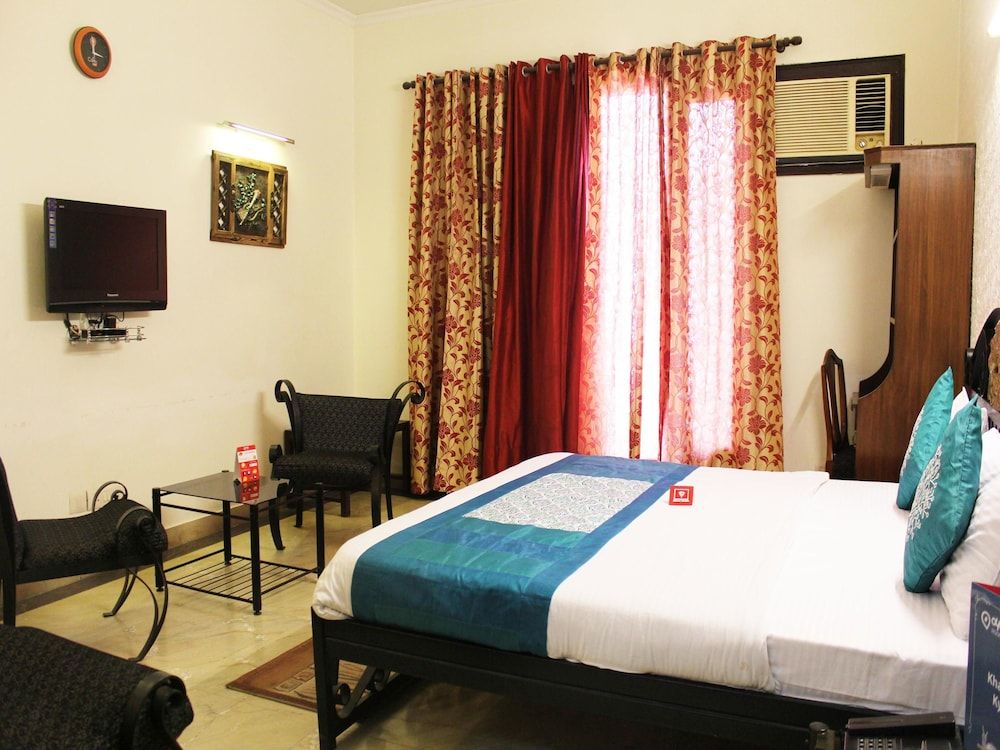 OYO 2256 Hotel Excellency Double or Twin Room 6