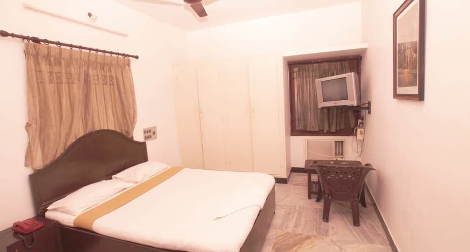 undefined World Guest House 9