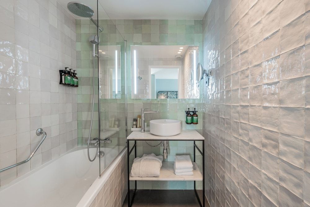 undefined voco Paris Montparnasse by IHG 8