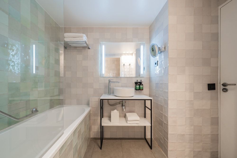 undefined voco Paris Montparnasse by IHG 6