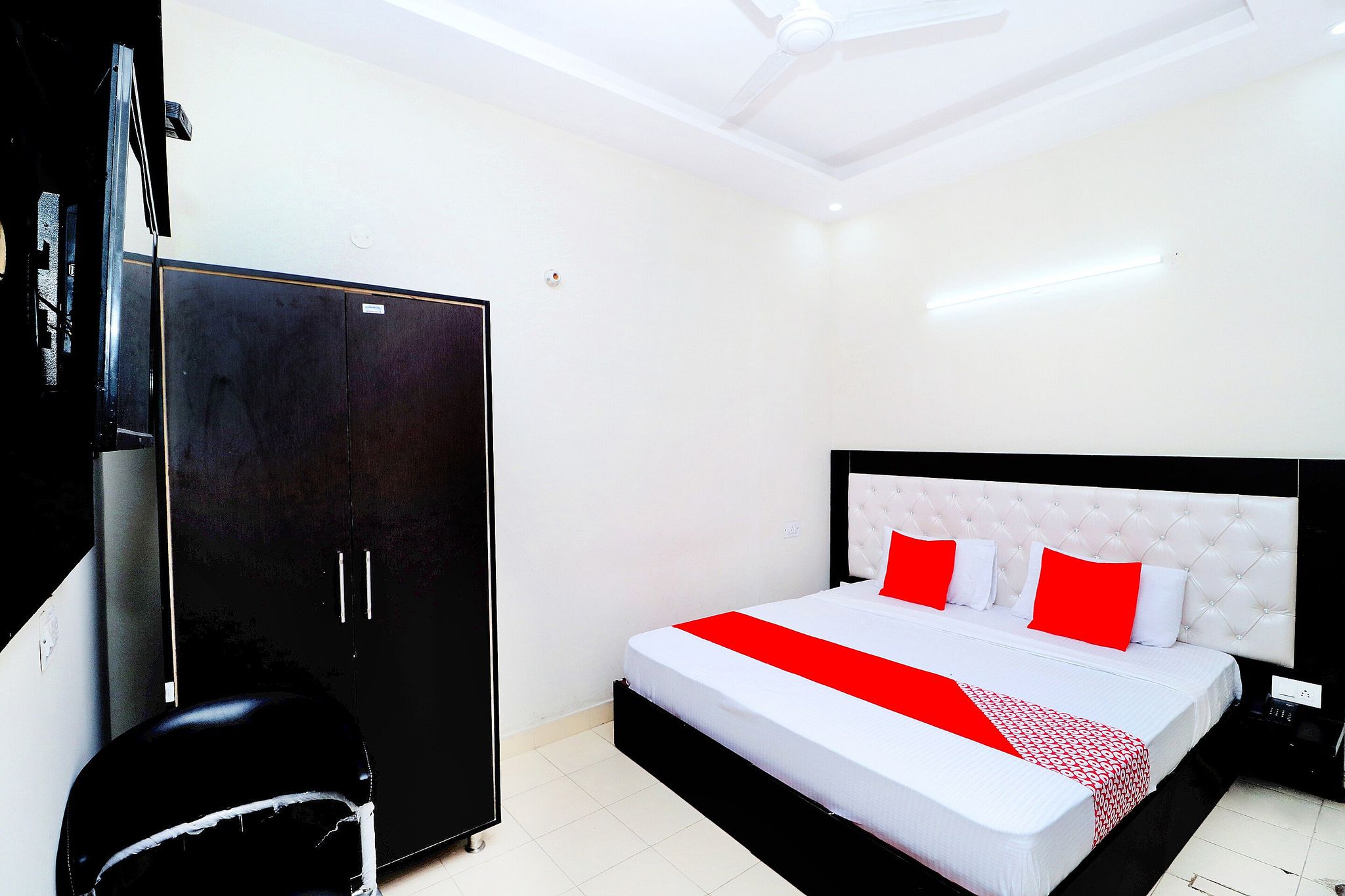 undefined OYO Flagship Jm Plaza 9