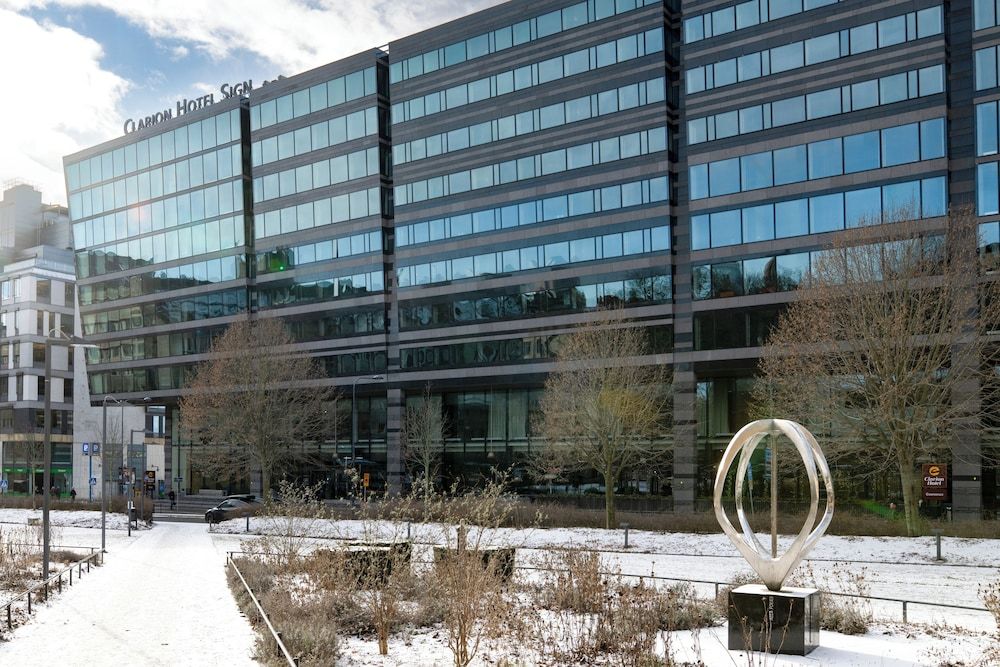 undefined Clarion Hotel Sign 7