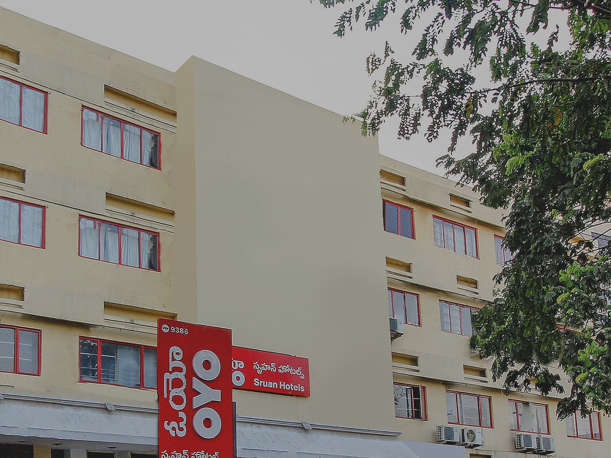 undefined Collection O Hotel Dolphin Residency Inn