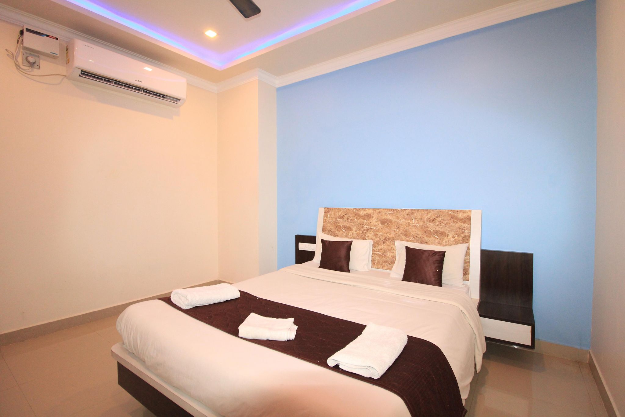 Bouvana Residency Standard Double Room