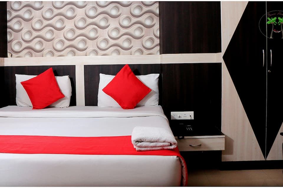 Peace Residency Deluxe Room 50