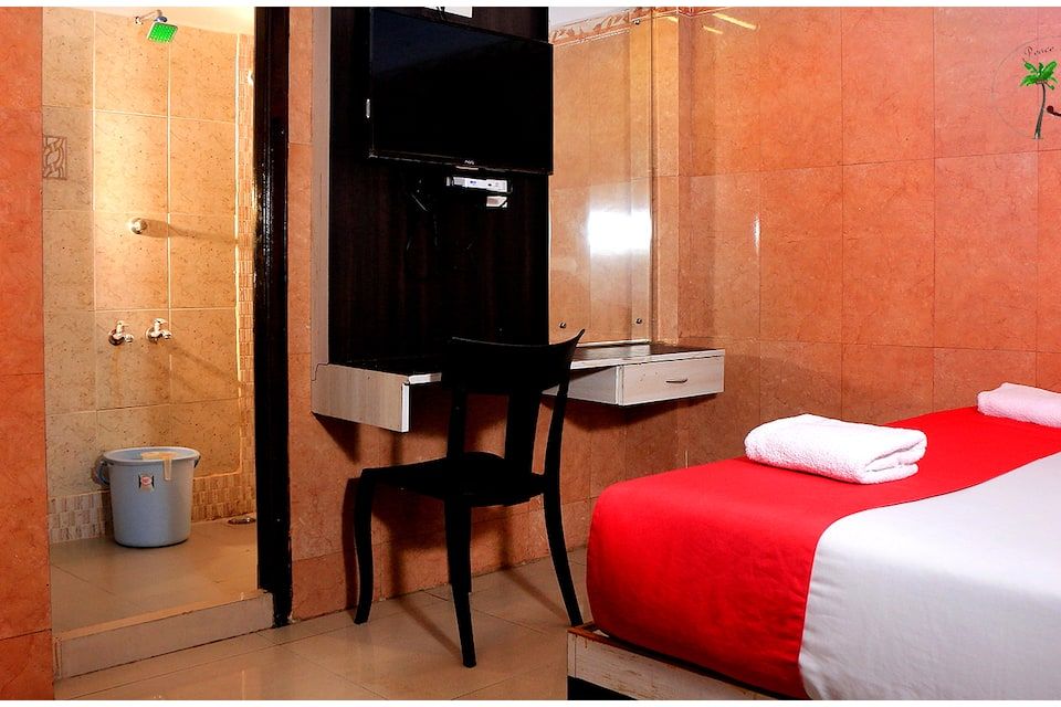 Peace Residency Deluxe Room 79