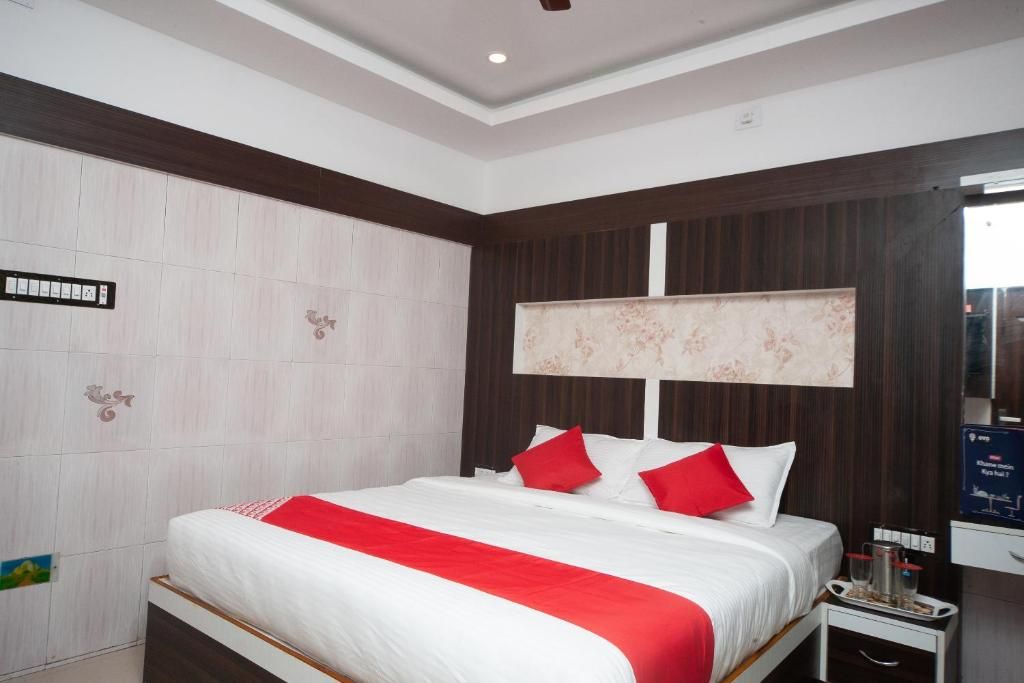 Peace Residency Deluxe Room 44