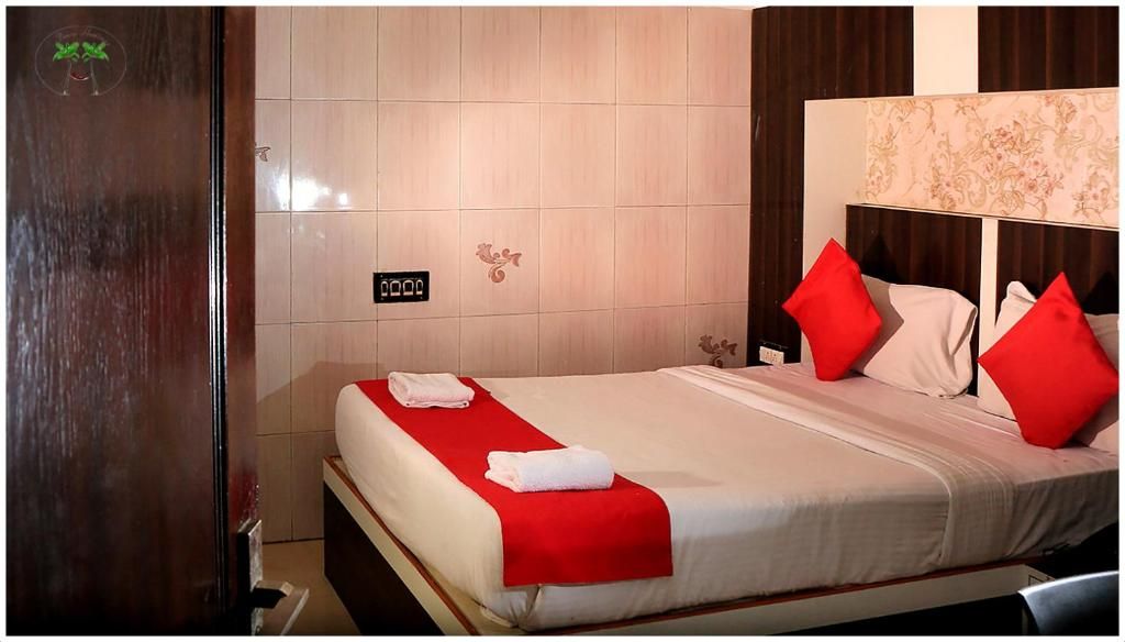 Peace Residency Deluxe Room 3