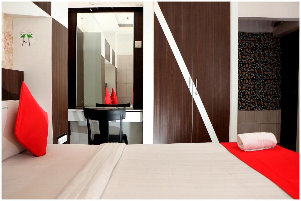 Peace Residency Deluxe Room 41