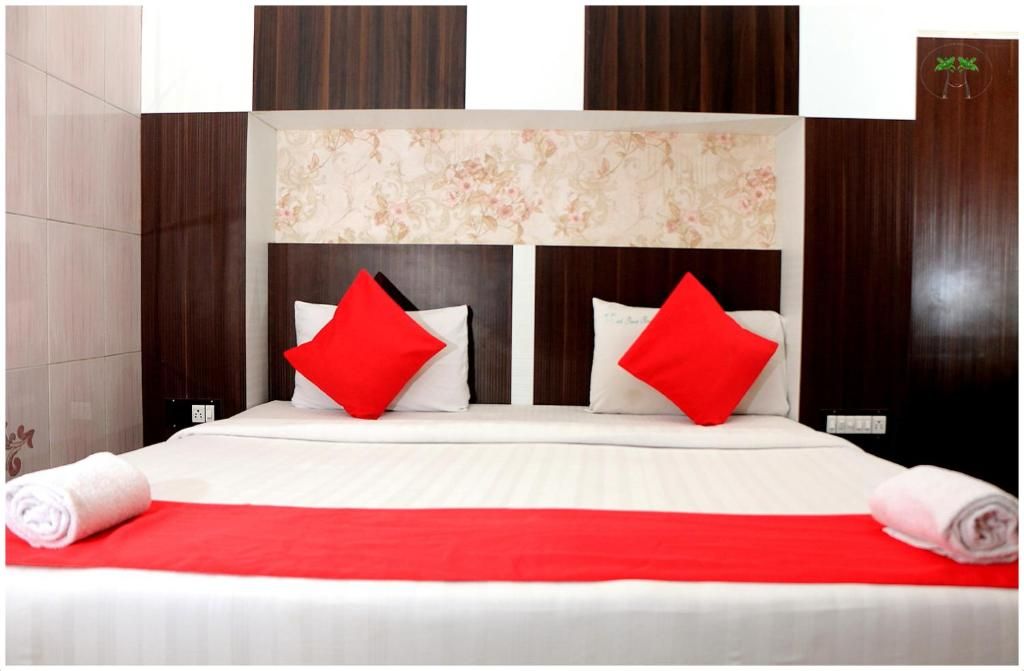 Peace Residency Deluxe Room 26