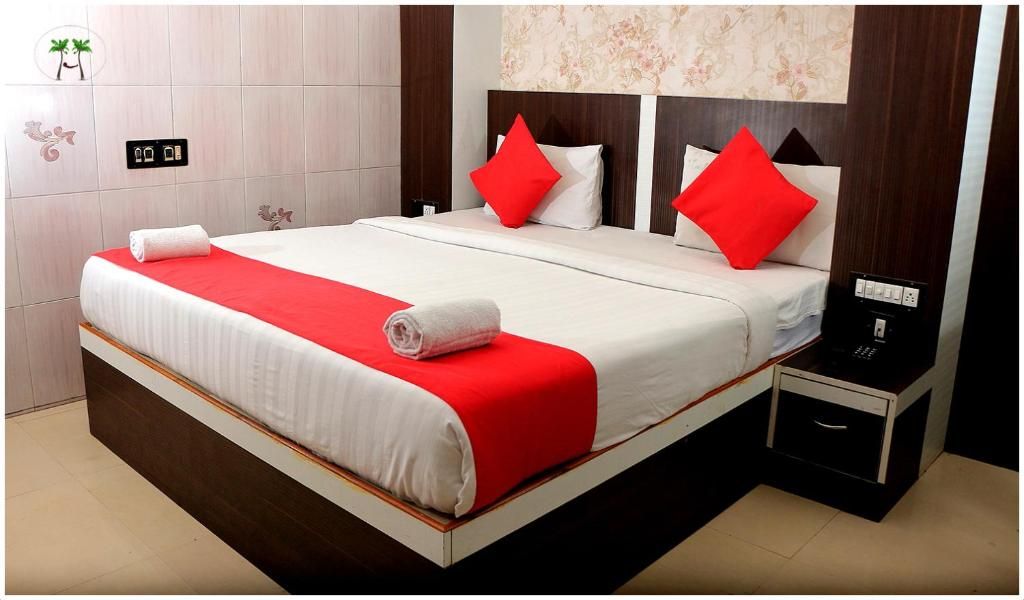 Peace Residency Deluxe Room 25