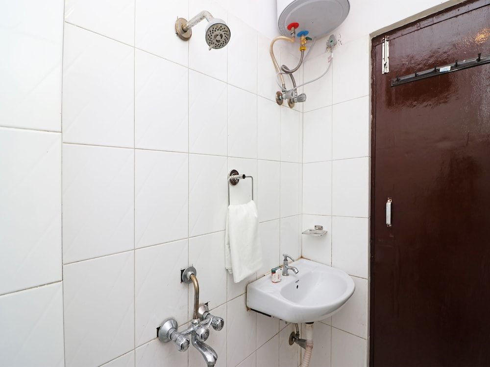 OYO 23167 Hotel Panorama Double or Twin Room 15