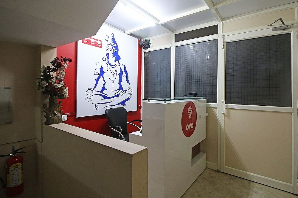 undefined OYO 7967 near Medanta 5