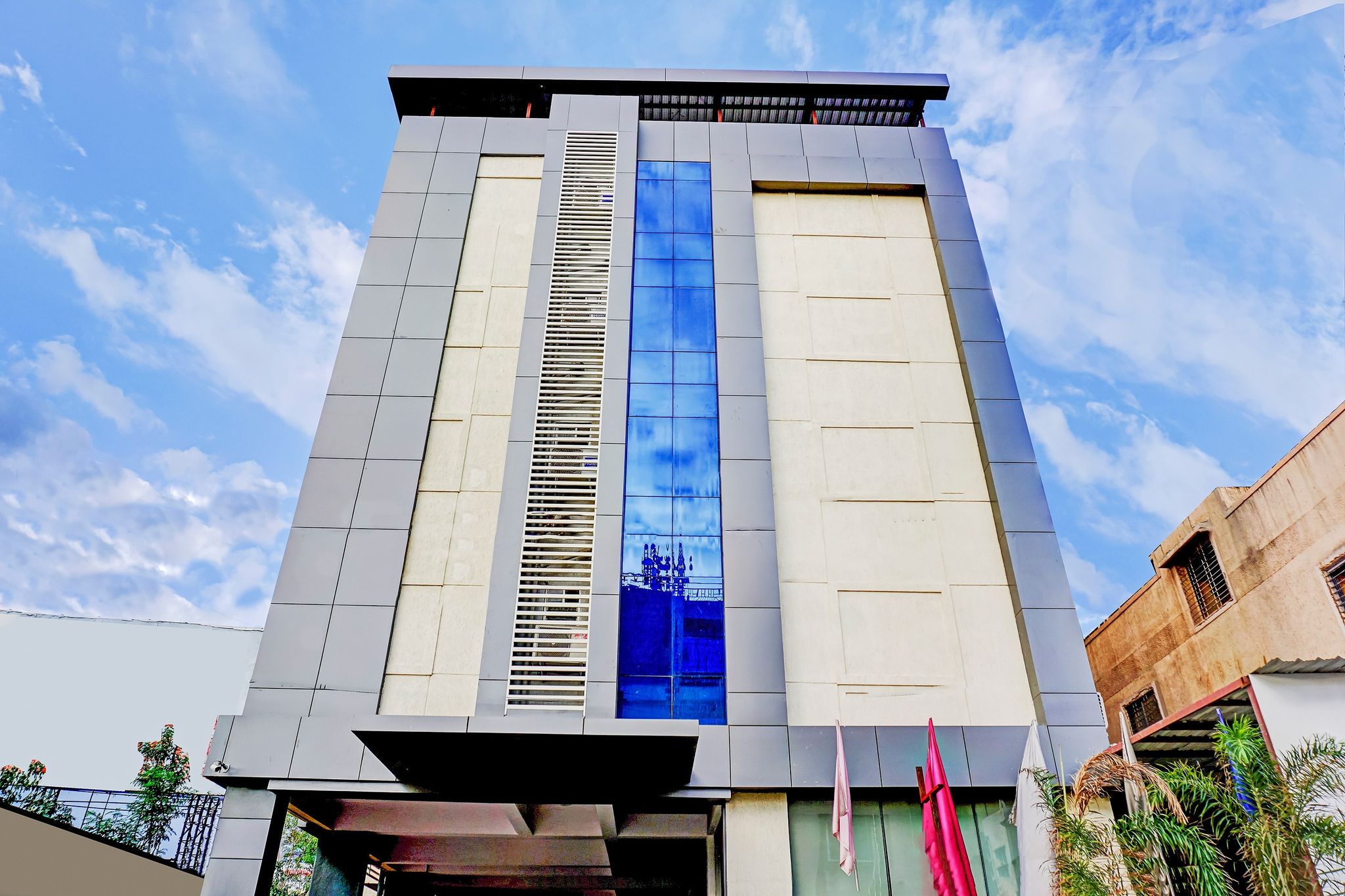 Hotel O Kohinoor Residency
