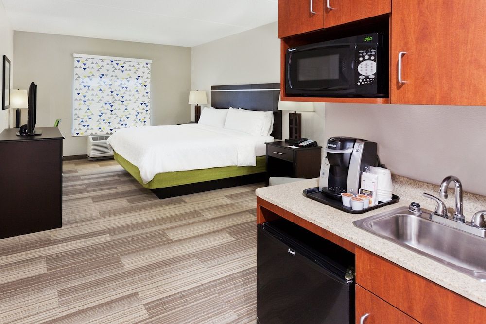Standard Room, 1 King Bed