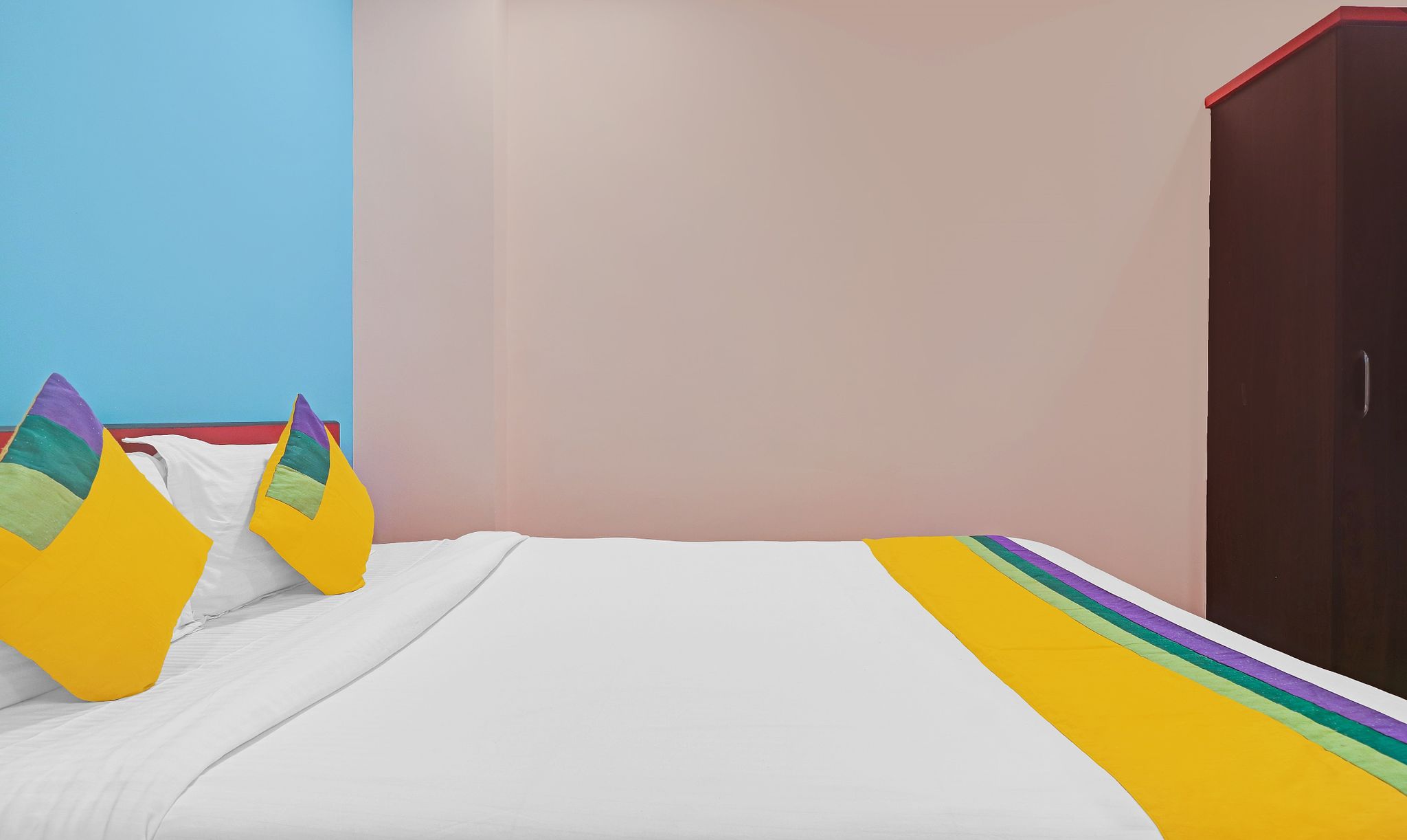 Itsy Hotels Aflah Standard Double Room 3