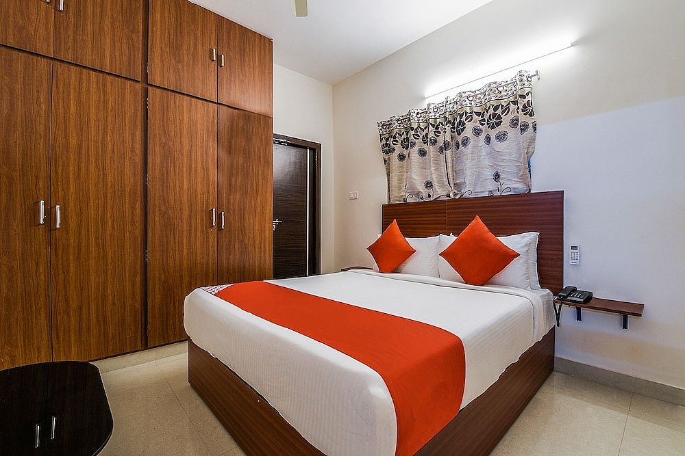 undefined OYO 16469 Pramukh Hotels 6