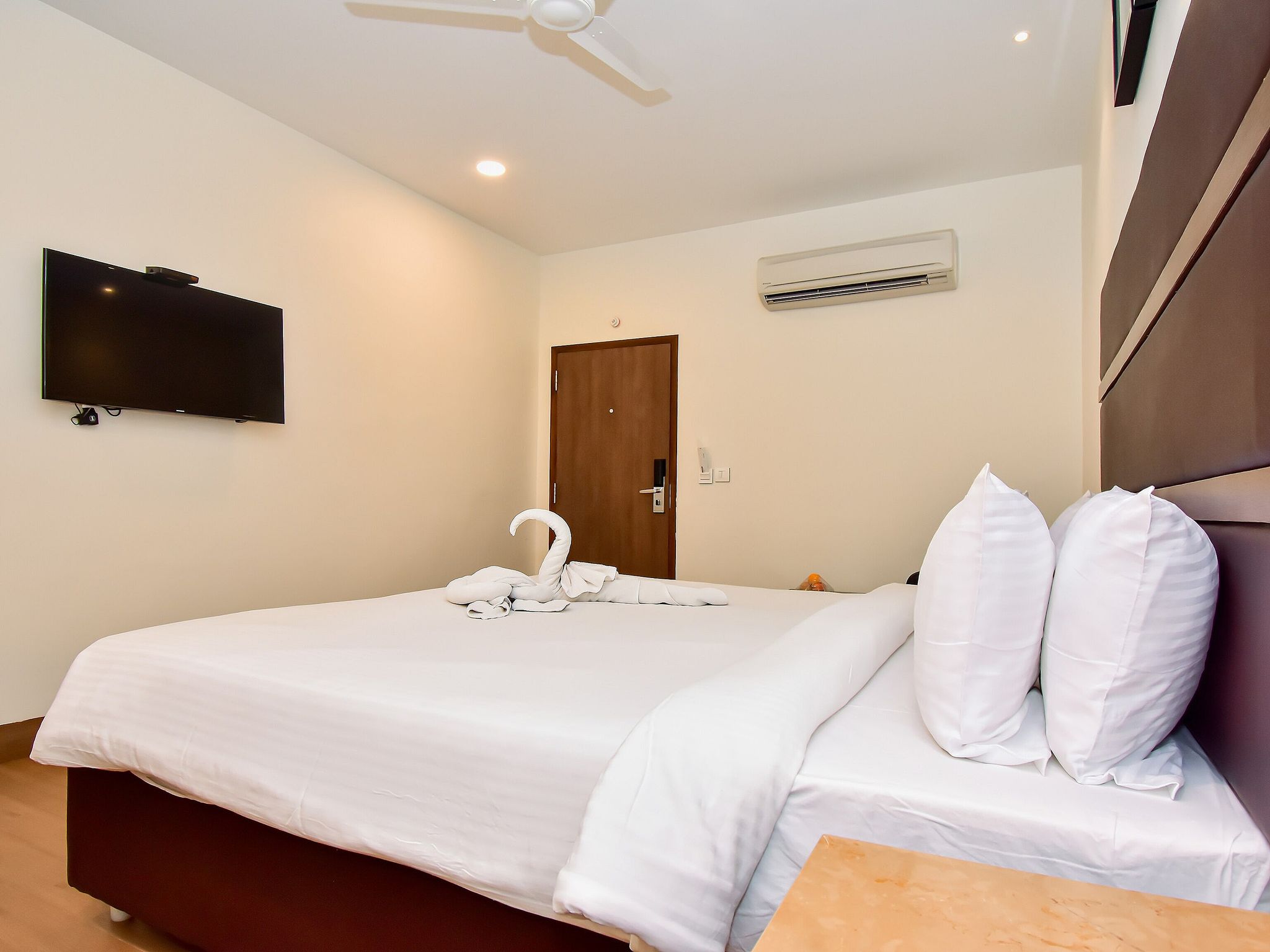 minerva Grand One town premium 43