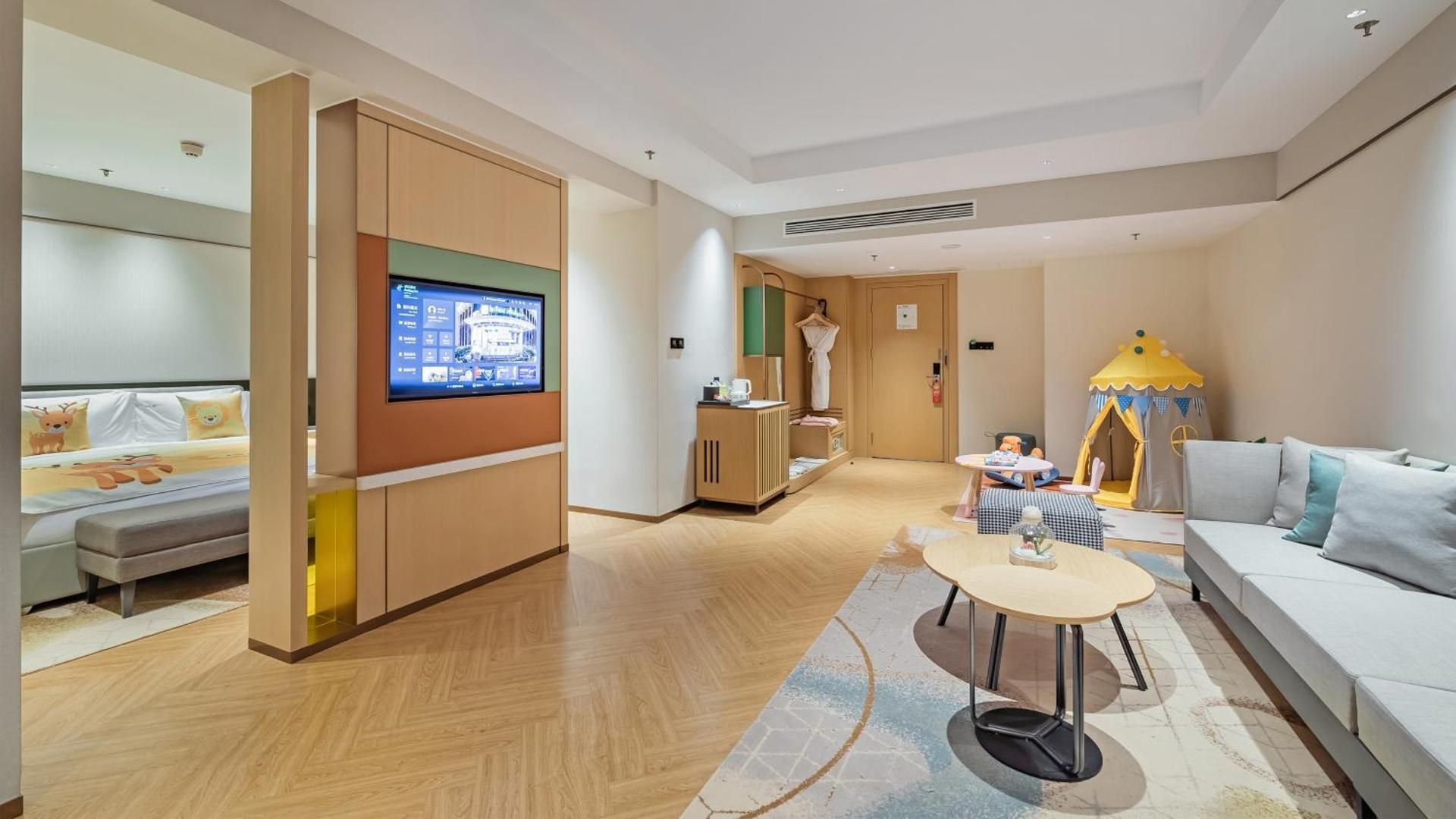 Family Room - Non-Smoking