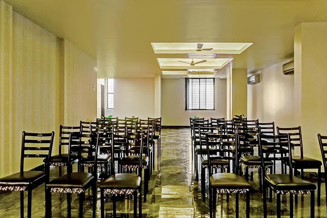 Food & Dining