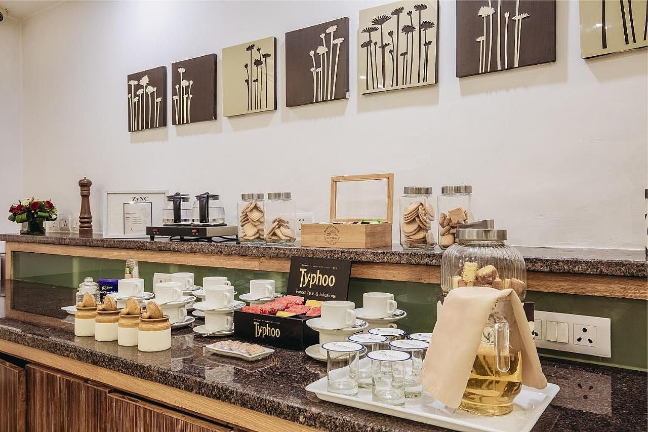 Food & Dining